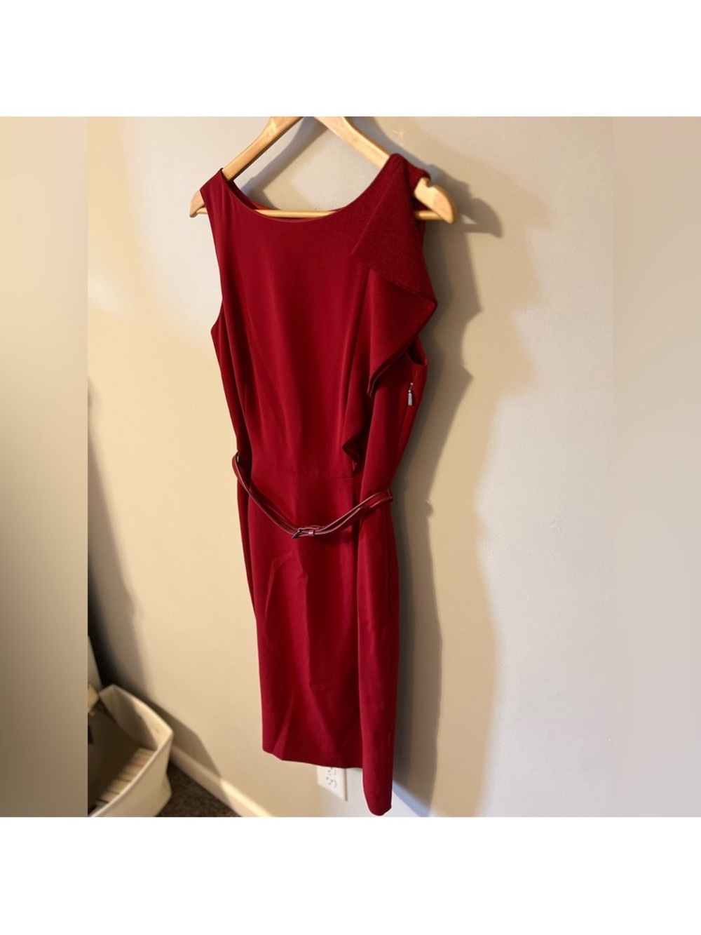 MaxMara Sleeveless Burgundy Sheath Dress with Slim Waist Belt - Picture 9 of 9